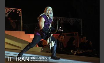 کنسرت نمایش سی‎ 8