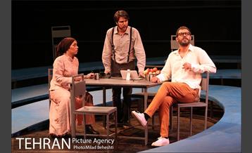 نمایش نبرد گالیله‎ 2