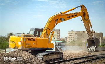 عملیات جمع آوری ریل‌ها و شاسی گذاری در حریم راه آهن تهران اهواز 6