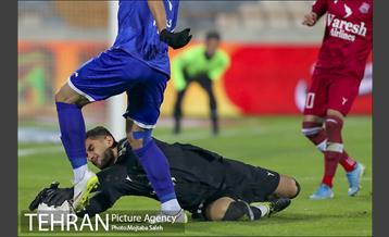 دیدار تیم های فوتبال استقلال تهران و نساجی مازندران 14