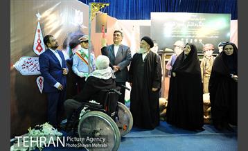 آیین نواختن زنگ دانش آموز شهید با حضور شهردار تهران 24