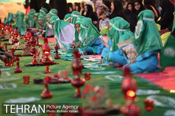 بزرگترین سفره حضرت رقیه(س) در میدان امام حسین(ع) 3