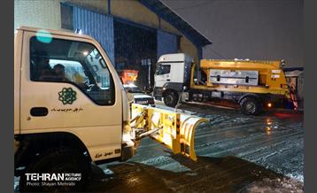 بارش برف زمستانی در معابر شمالی پایتخت - 1 16