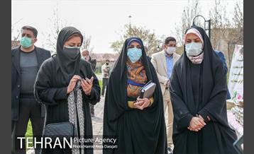 آیین درختکارى خبرنگاران در بوستان زندگى 5