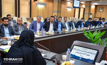 نشست هم اندیشی مدیران ورزشی مناطق 22گانه 13