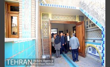 بازدید شهردار تهران از موزه مقدم به مناسبت روز تهران 2