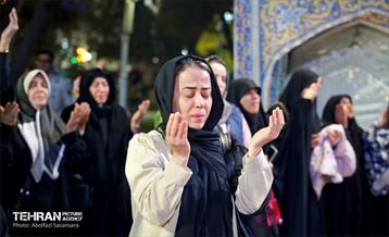 ویژه برنامه معنوی "ساحت خورشید" 14