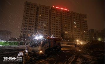 به وقت خدمت؛ برف‌روبی منطقه 1 شهرداری تهران 11