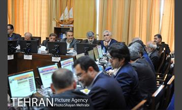 جلسه کمیسون عمران مجلس شورای اسلامی با حضور شهردار تهران 42