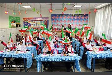 جشن شکوفه‌ها در منطقه ۱۶ 10