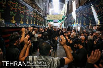 عزاداری تاسوعا در بازار تهران 16