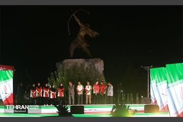 آیین رونمایی از مجسمه آرش کمانگیر 4