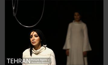 نمایش ویرانی‎ 12