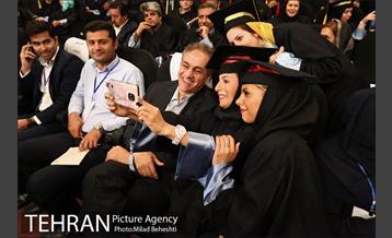 نخستین جشن فارغ التحصیلی ادوار دانشکده خبر 4