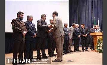 اهدای ماشین آلات خدمات شهری به شهرهای سیل زده  30