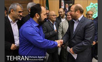 نشست صمیمانه شهردار تهران با مدیران مسئول رسانه های جمعی 27