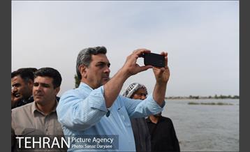 بازدید شهردار تهران از منطقه سیل زده پل سبحانیه دشت آزادگان 23