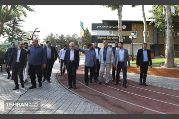 بازدید شهردار تهران از اردوی تیم ملی کشتی