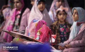 اجتماع دختران کشور دوست 12