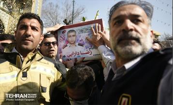 تشییع پیکر شهید آتش‌نشان «قریب رضا دارابی» 20