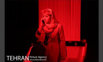 نمایش خواب خیس ماهی‎ 10