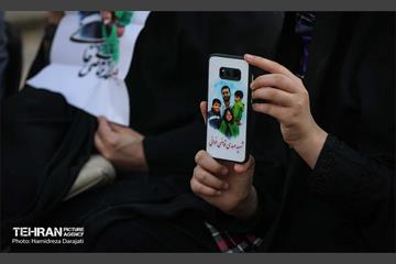 کاشت نهال به یاد شهدا در برج میلاد 15