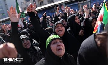 اجتماع مردم تهران در پی شهادت رهبر انقلاب - 1 25