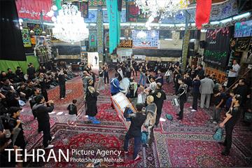 حرکت نمادین کاروان اُسرای کربلا در ده ونک 35