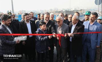 بهره‌برداری از پل مجهز به سامانه برف‌زدایی 13