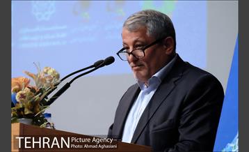 رونمایی از سرویس های هوشمند شهرسازی در «تهران من» 23