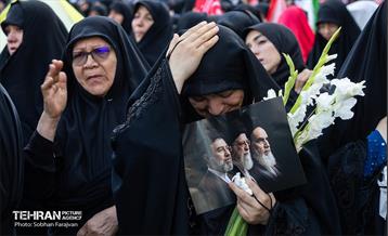 وداع با آقای شهید ایران- 2 40
