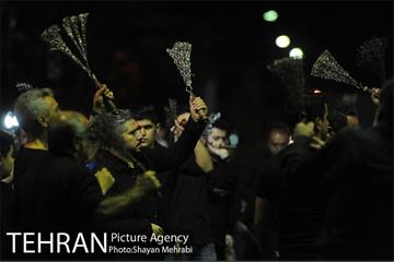 عزاداری شب تاسوعا در خیابان های تهران 17