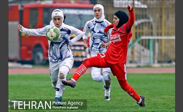 دیدار دو تیم فوتبال البرز و شهرداری بم 25