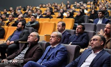 آیین تجلیل از برگزیدگان مناطق 22 گانه 57