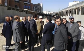 بازدید معاون فنی و عمرانی از پروژه‌های عمرانی منطقه ۵ 36