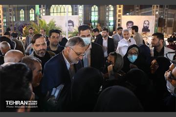افطاری شهردار تهران با حضور خانواده شهدا 20