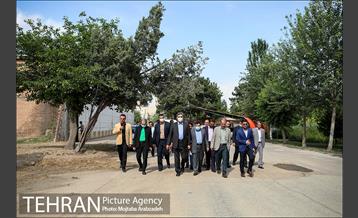 بازدید دکتر حناچی از بوستان ولایت 6