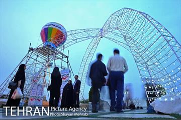 برج میلاد تهران در ایام نوروز 33