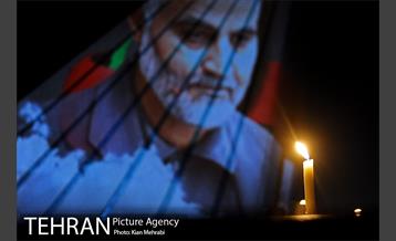 تصاویر سردار شهید قاسم سلیمانی بر دیوار برج آزادی 19