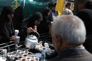در حاشیه نماز جمعه تهران به امامت رهبر انقلاب 31