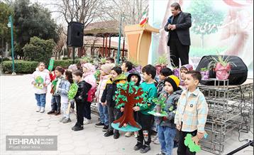 غرس ۱۱۰۰ نهال در منطقه ۱۱ 20