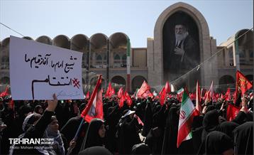 اقامه نماز بر پیکر آقای شهید ایران - 1 23