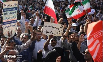 اجتماع مردمی در اعتراض به حمله آمریکا به تاسیسات هسته‌ای ایران 26