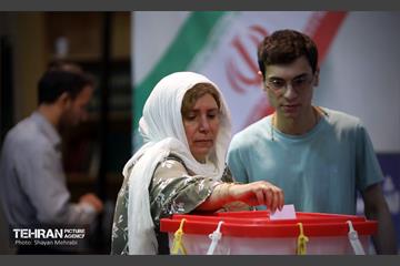 انتخابات چهاردهمین دوره ریاست جمهوری - حسینیه جماران 6