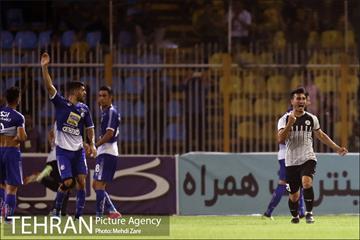دیدار تیم های استقلال تهران و نفت مسجد سلیمان 5