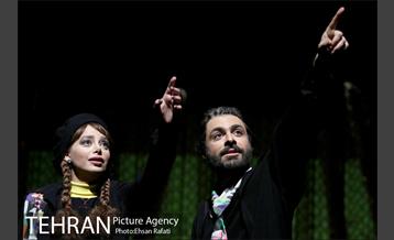 نمایش باغ آلبالو 8