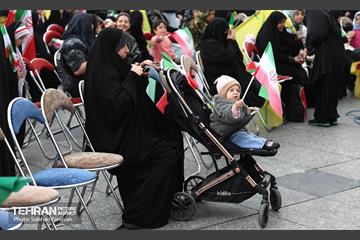 اجتماع «دختران آرمانی» 30