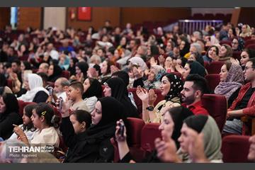 آئین تجلیل از پرستاران فعال در جنگ 12 روزه تحمیلی 51