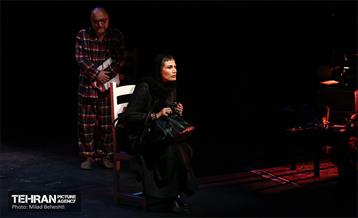 نمایش فرودگاه، پرواز شماره ۷۰۷‎‎