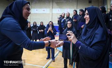 اختتامیه مسابقات والیبال بانوان 16